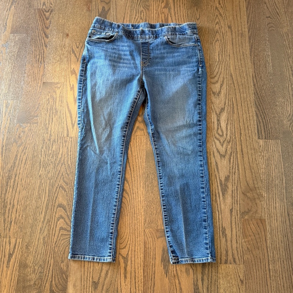 Levi's Women's Blue denim comfort fit pull-on Jeggings size 16S